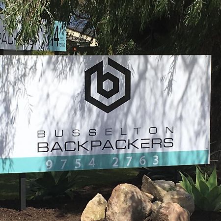 A Pousada Bunkers Backpackers Busselton Exterior foto