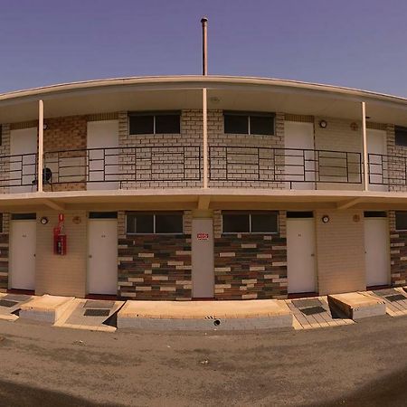 A Pousada Bunkers Backpackers Busselton Exterior foto