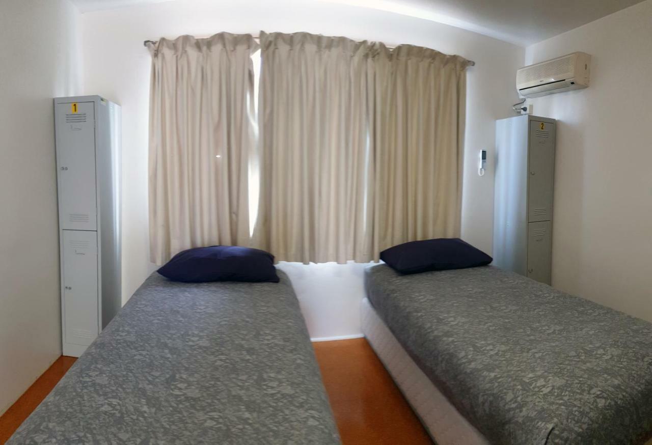A Pousada Bunkers Backpackers Busselton Exterior foto